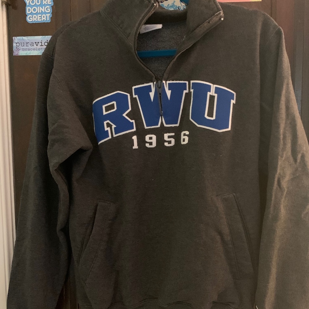 roger williams university sweatshirt